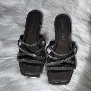 Gianni Bini Black and Silver Strappy Sandals Size 8